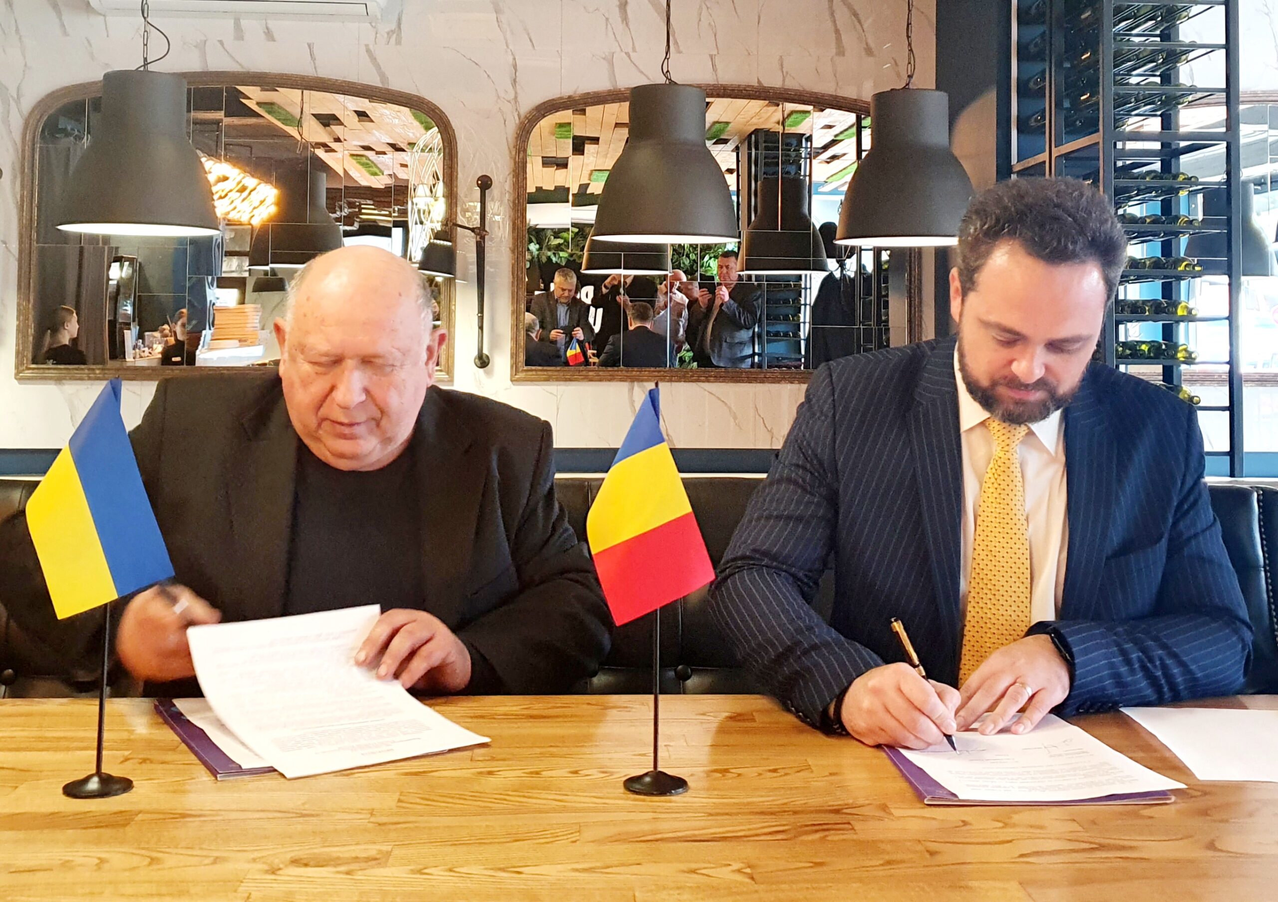 Чернівецька ТПП та Союз українців Румунії підписали протокол про співпрацю